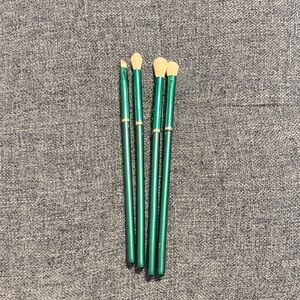 Emerald Green Mikayla x Glamlite 4pc eye brush set